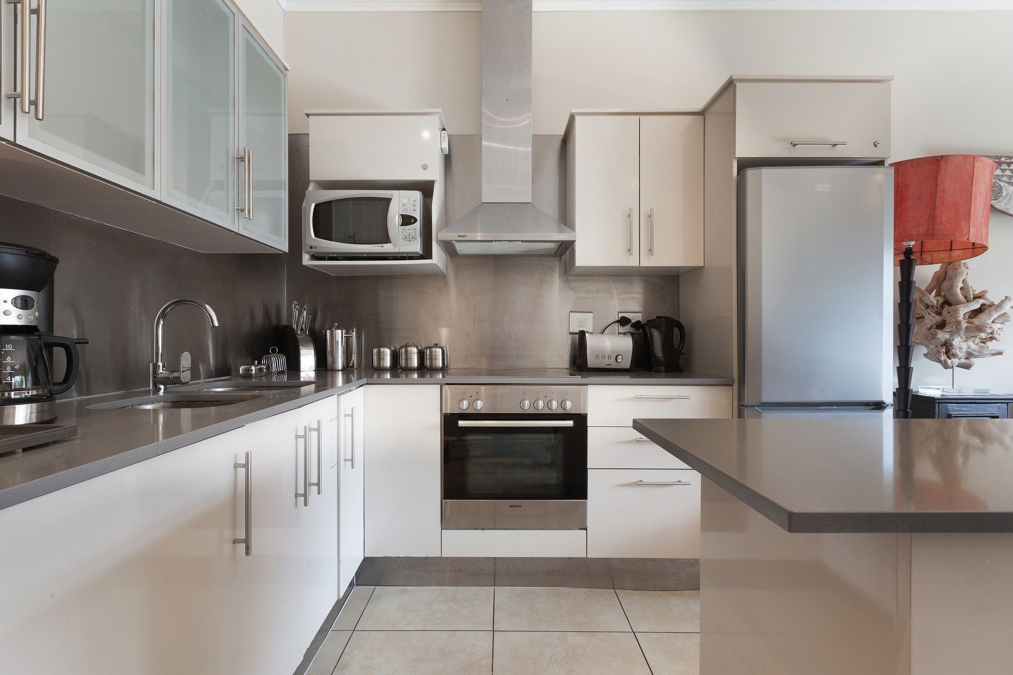 Planet Africa 1 By Ctha Appartement Kaapstad Buitenkant foto